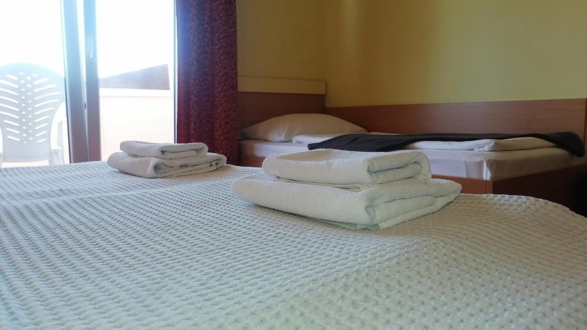 Vendégház Apartmani Simon Lopar