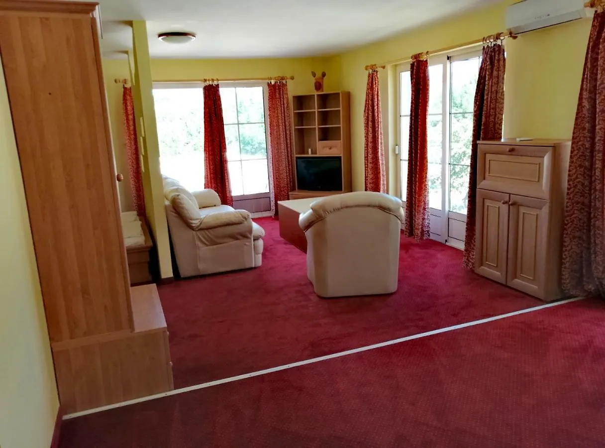 Apartmani Simon Lopar Vendégház