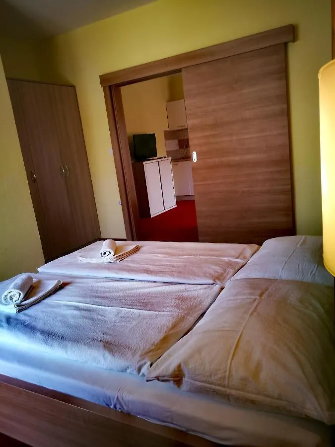 Apartmani Simon Lopar